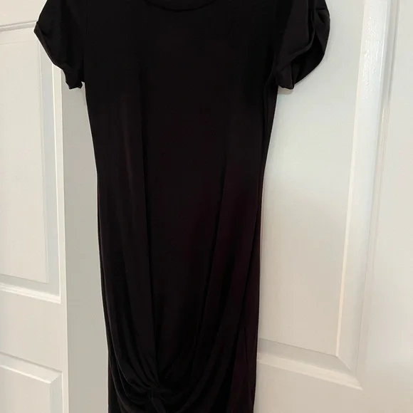 Black mini tshirt dress from Lulus. - Picture 4 of 4